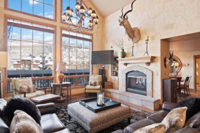Oxford Court 405 by East West Hospitality Beaver Creek